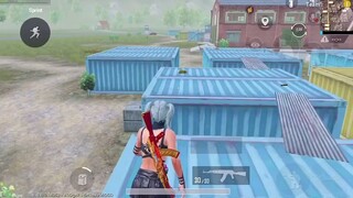 PUBG Mobile _ SOLO Squads - Bị Team VN Quây Vì Thấy Đi Một Mình __ 1vs3 Nhân Phẩ