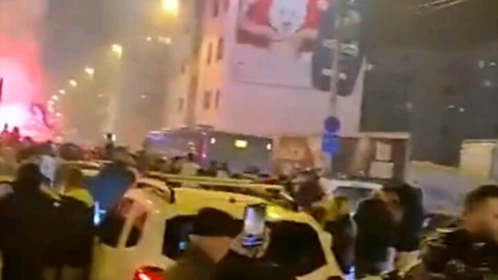 【Croatia Eliminates Brazil】Traffic in Croatia’s capital has come to a standstill as everyone celebra