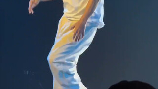 黄景行巅峰永在！看了这么多年街舞，最帅的怎么还是他？张弛有度、软硬随心！