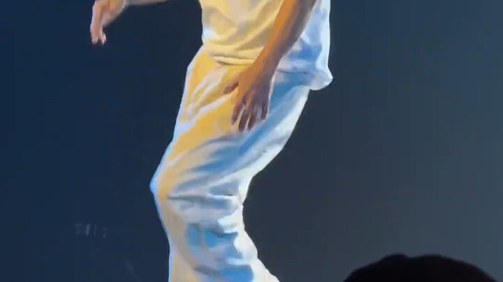 黄景行巅峰永在！看了这么多年街舞，最帅的怎么还是他？张弛有度、软硬随心！