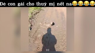Đẻ con gái cho thuỳ mị nết na😂