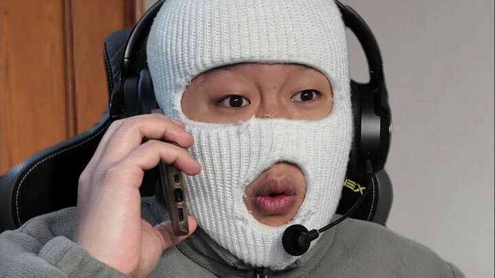 พอคนในบ้านได้ยินว่าฉันกำลังคุยเรื่อง CS2...