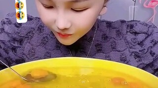 grabe naman kumain ng itlog