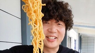 I wonder what would happen if I ate instant noodles for 100 days straight? I bet I could save some m