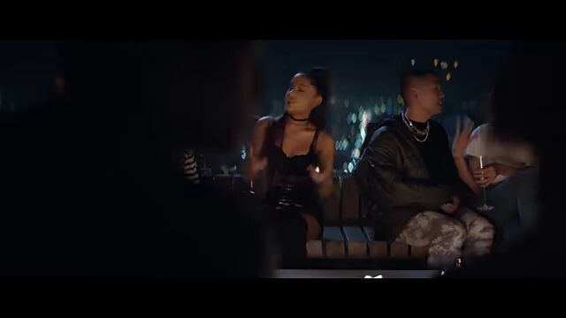 Ariana Grande - break up with your girlfriend, i'm bored (Official Video)