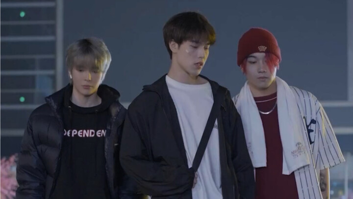 การ์ดอัศวินจะปกป้องเจ้าหญิงตลอดไป เจ้าหญิงจะแต่งงานกับเจ้าชายชั่วนิรันดร์