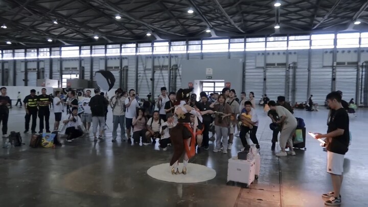 我真的很无语 我一开始以为有一些人发我的丑照到评论区是觉得自己拍的还行才发上来的 后面我都写的那么清楚了才知道就是想看我笑话才发的，，我本来就是一个小博主 …