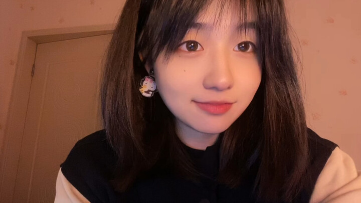 ถามเขาว่าอยากจูบสักหน่อยไหม เขาบอกว่าสองทีก็ได้