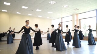 【芭蕾】慢速小步舞（十七世纪古典舞）- 莫斯科国家芭蕾舞学院（莫大芭蕾舞校）