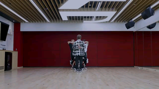 STRAY KIDS Thunderous dance practice