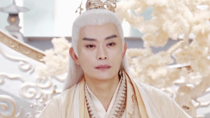 “Điều mà thế gian thích chứng kiến nhất là sự sụp đổ của Chúa.”