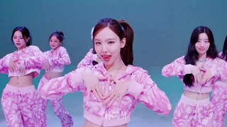 TWICE's dance version of "Strategy" is released!