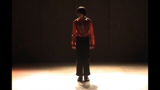 [คอลเลกชันการเต้นของ MJ] MJ เลียนแบบ Scream และ Billie Jean ในปี 2008