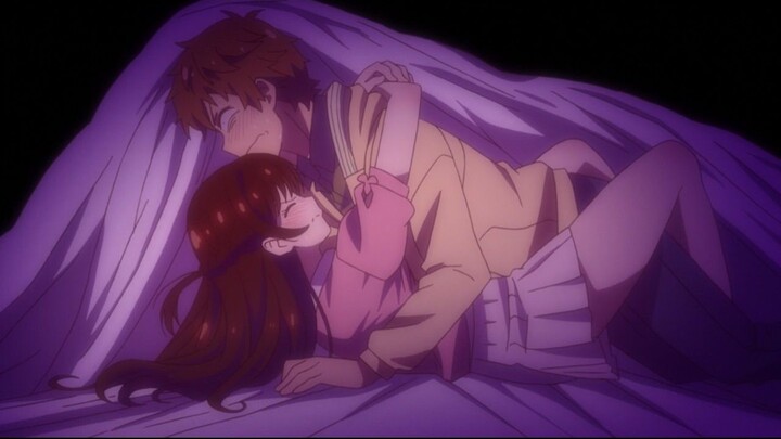 MANTAN HOT VS PACAR HOT