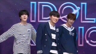 [Kim Jae-han] This girl group dance, this little expression, the member next to me is acting like me