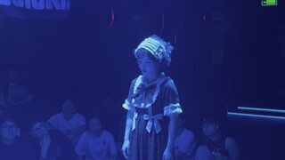 Sebuah koreografi live yang luar biasa