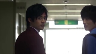 Even if you are laughed at, you must stand up straight, and even if no one supports you, you must sm