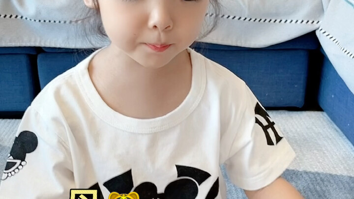 Main nih, keringetan kepala gue nih