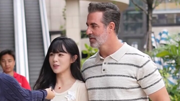 Chinese beauties love older white men.