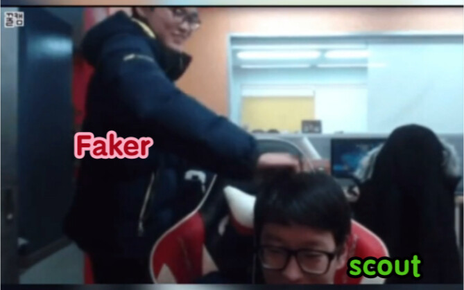Adik kelas kesayangan tim SKT, Faker pasti sangat berharap bisa bertarung satu lawan satu dengan Sco