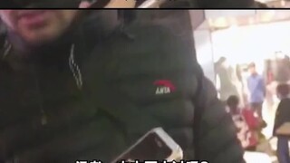 Apakah orang asing berbicara dialek dengan begitu lancar?