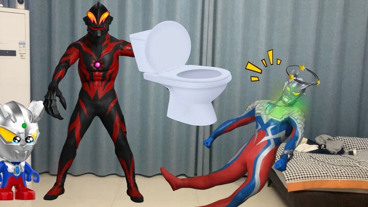 Ultraman Zero pingsan karena bau toilet