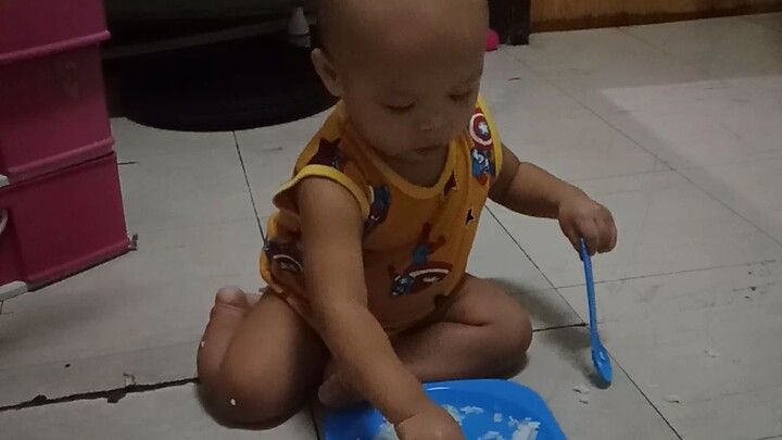 galing ng baby na yan ah. 👏😍😘