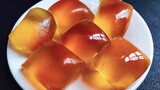 [Food]Deep frying Crystal Lotus Seed Cake in 180 degree hot oil