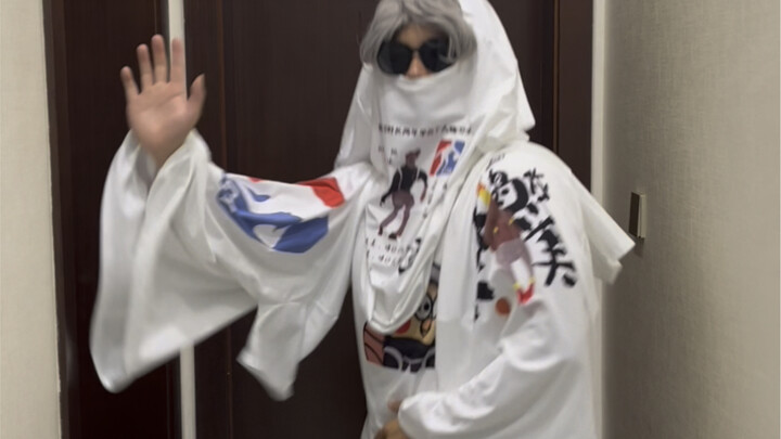 I bought over ten outfits for Kun Kun. Little haters, are you really going to compete with me on thi