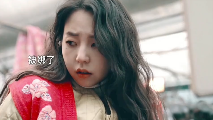 เรื่องราวของหนุ่มซื่อบื้อที่จับคู่ฟรีกับสาวเน็ตไอดอลขี้หงุดหงิด… 😂 ไอคิวแบบนี้ พวกเราเลิกทำเรื่องแบบ