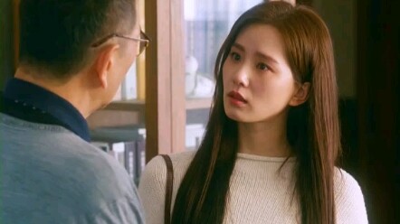 Hồi nhỏ, bố nuôi con như công chúa, giờ lớn lên con lại muốn làm Lọ Lem. Lời bố nói thật đáng suy ng