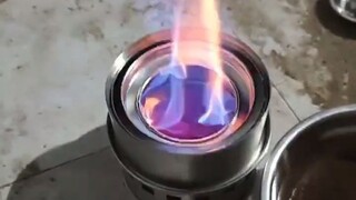 Bầu trời là chăn của tôi, mặt đất là giường của tôi và chỉ có cà phê là ở bên cạnh tôi.