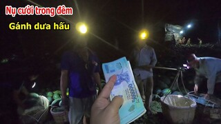 Nửa đêm trao hơn 3tr ủng hộ tinh thần gần 50 nông dân gánh dưa hấu đêm ở Gia Lai