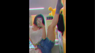 ท่าอ้าขากางนี้...มันเวอร์เกินไปแล้วนะ?!