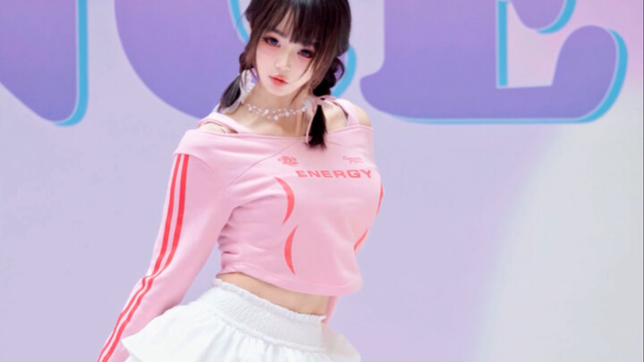 This episode features a super-hot little cake — HOT-lessearfim