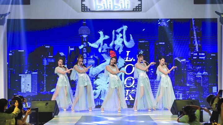 【مجموعة سيفو】الصدمة، هل أصبح لدى الفرق النسائية الصينية مسرح لأداء الأغاني أيضًا؟ مونتاج مختلط لأغني