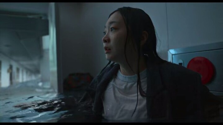 GREAT MOVIE! TITLE IN COMMENT SECTION