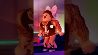 Going To A Roblox Club Be Like.. 😳 #shorts #roblox