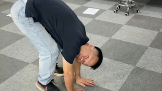 这个人大半夜想干什么？