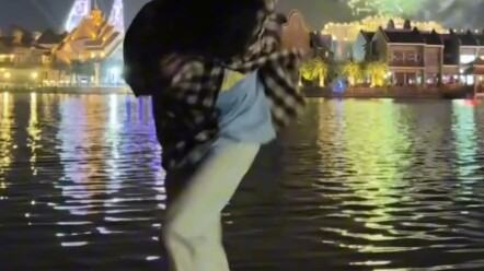 【杨博文】孩子放烟花疯了