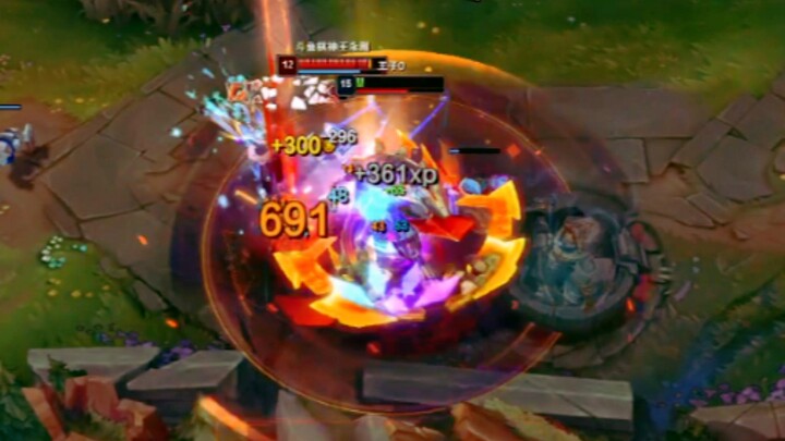 Tuyển thủ chuyên nghiệp: Tôi full máu mà vẫn bị một cú W hạ gục ngay lập tức!? Tướng chiến thần nhất