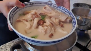 ต้มข่าไก่ Thai Chicken Coconut Soup(Tom Kha Gai)