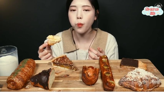 Bánh sừng bò sô cô la và bánh tart xúc xích 3 #amthuc