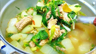 แกงอ่อมฟักเขียวใส่กระดูกซี่โครงหมู ทำกินเองง่ายๆ กับข้าวอีสาน แซ่บๆเด้อจ้า