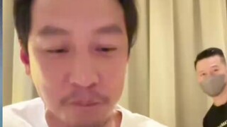 Daniel Wu eats snail rice noodle, it smells so bad but tastes so good
