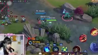 bé my gánh team đó P1