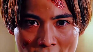 This pieced-together leather suit is actually the strongest form of JUGANG?
