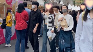 一米六在人群中不起眼 但马面裙会让她成为主角