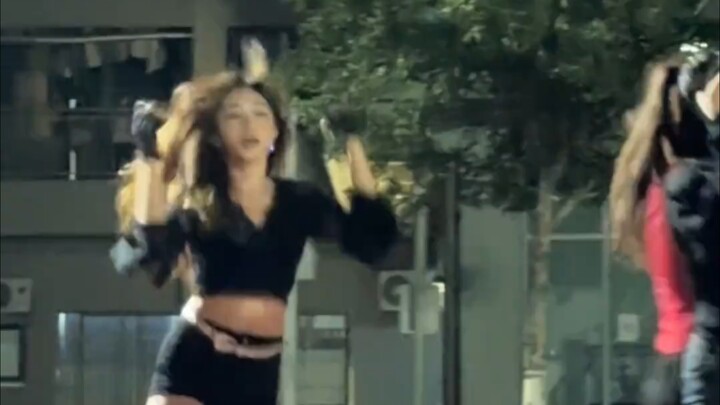 [Viện Văn hóa Nghệ thuật Tứ Xuyên]: Một cảnh đẹp trên sân chơi.