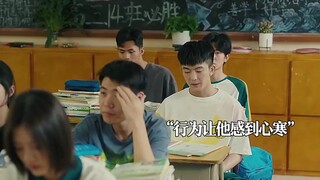 这样的老师谁不爱呀，就黑暗中的一束光照亮了她